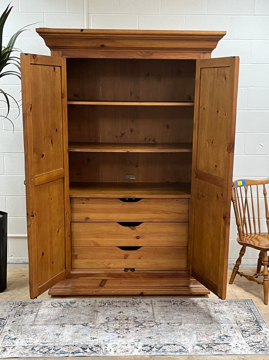 Lane Furniture Craftsman Style Armoire