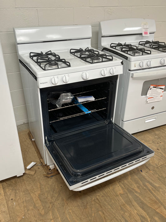 Hotpoint 4.8Cu.ft Free-Standing 4 Burner Gas Range - Minor Dents