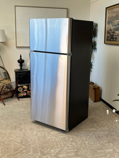 GE 17.5 cu. ft. Stainless Steel Top Freezer Refrigerator