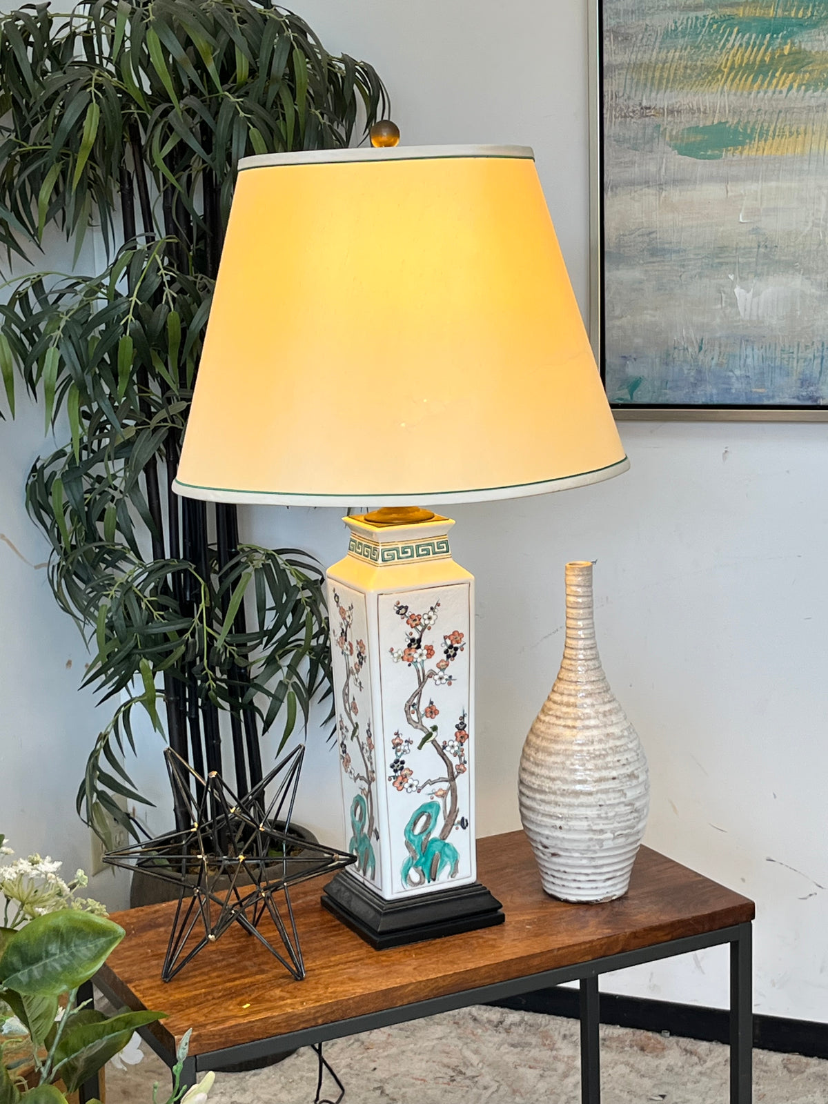 Vintage Chinoiserie Style Lamp