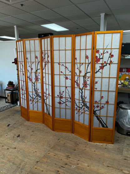 Floral 102" Rom Divider