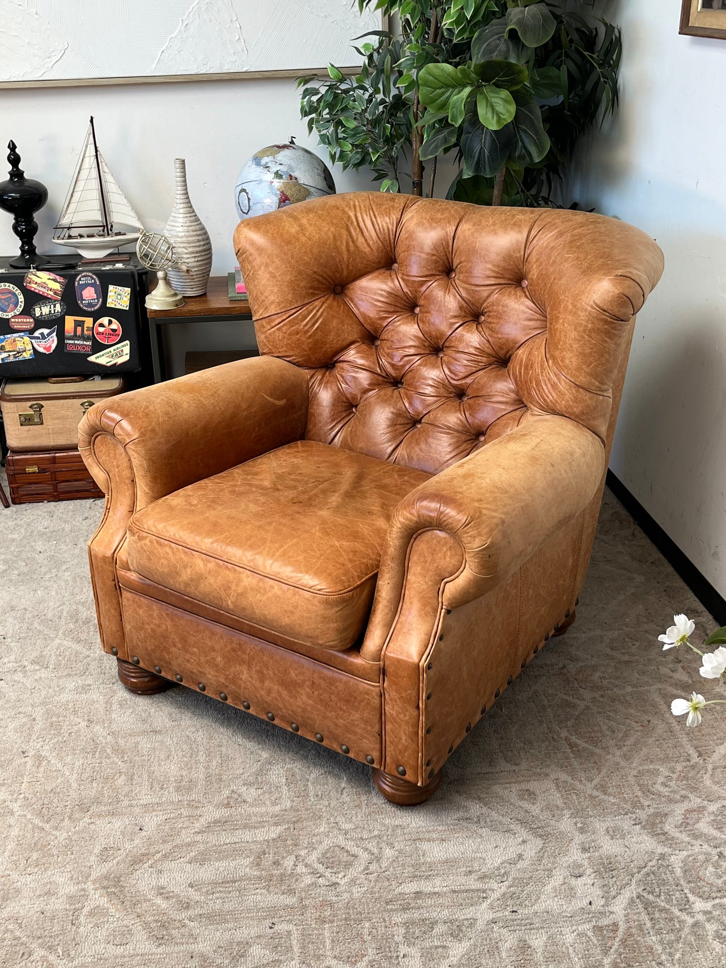 Vintage Style Faux Leather Club Chair
