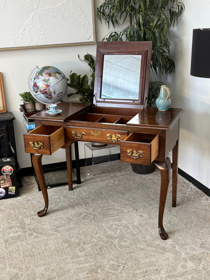 Pennsylvania House Furniture Vanity Desk