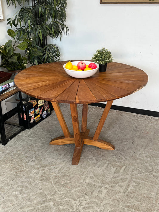 Outdoor 47" Oval Wooden Table