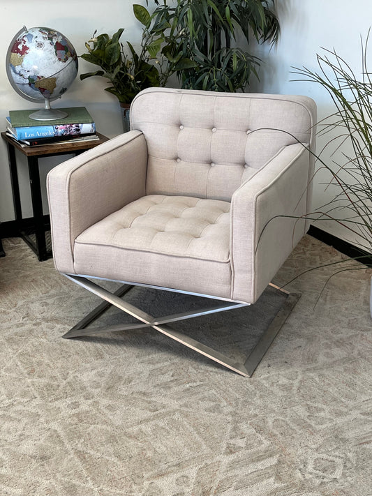 Modern Style Tufted Grey Linen Accent Chair
