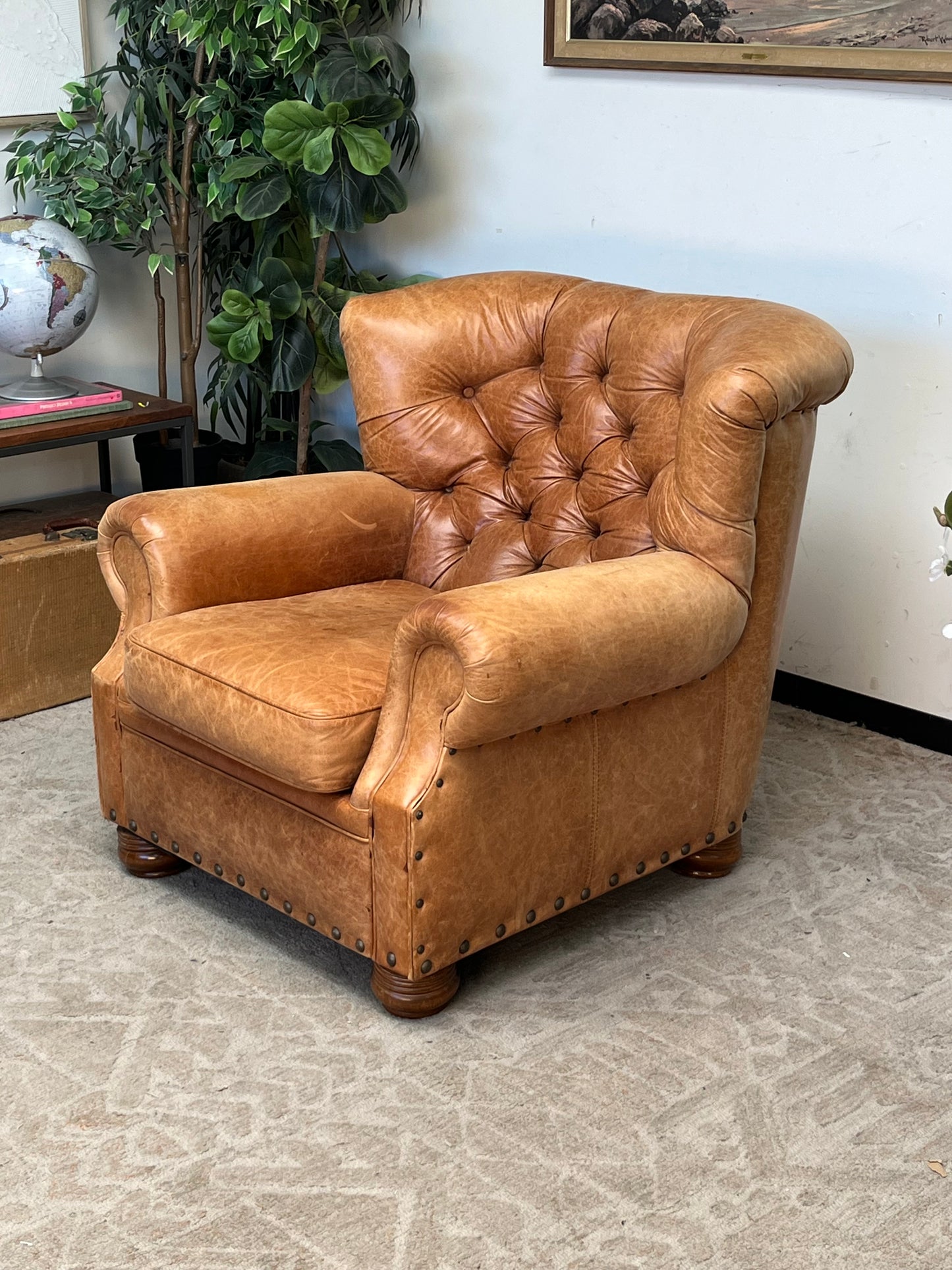 Vintage Style Faux Leather Club Chair