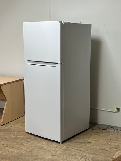 Element Appliance 17.6 Cu. Ft. Top Freezer Refrigerator White