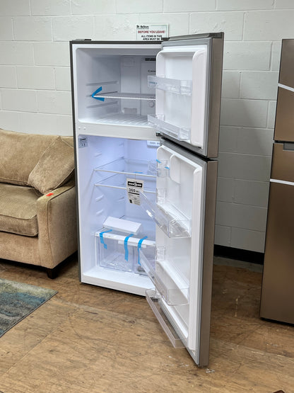 Element Appliance Refrigerator - Front Dent