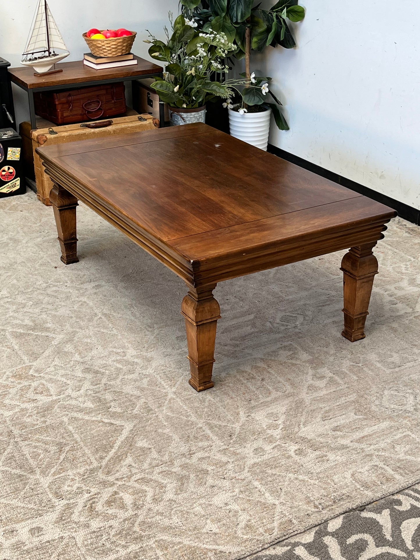 Lane Furniture 50" Coffee Table