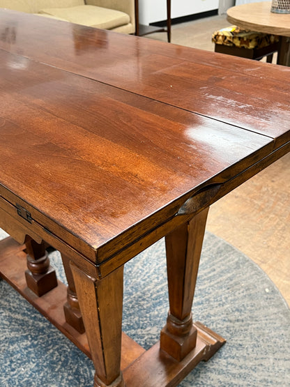 Farmhouse Style Expandable Table