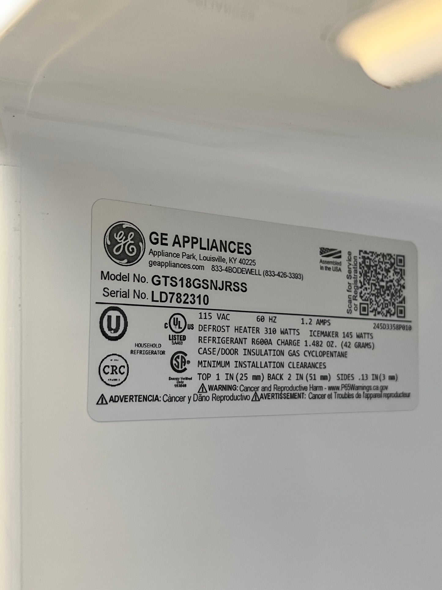 GE 17.5 cu. ft. Stainless Steel Top Freezer Refrigerator