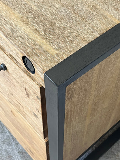 Rustic Style 4-Drawer Cabinet