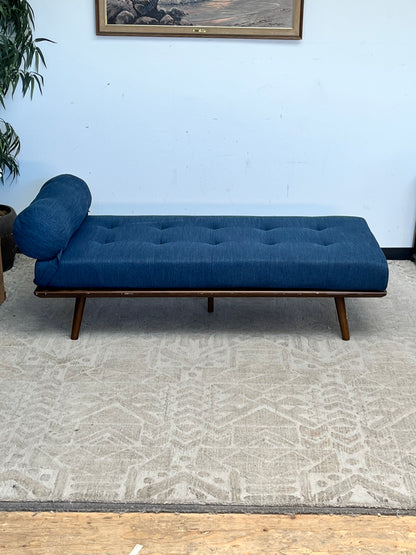 Noble House Mid Century Style Chaise