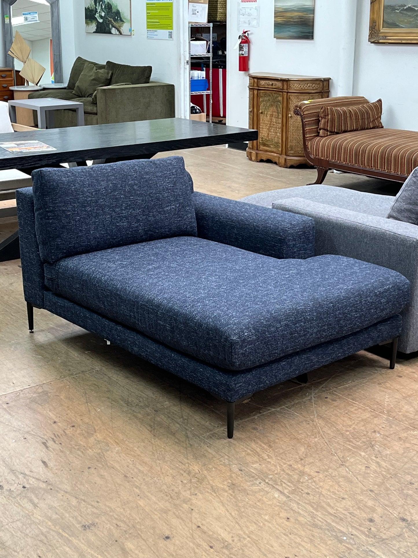Modern Style Left-Arm Blue Chaise
