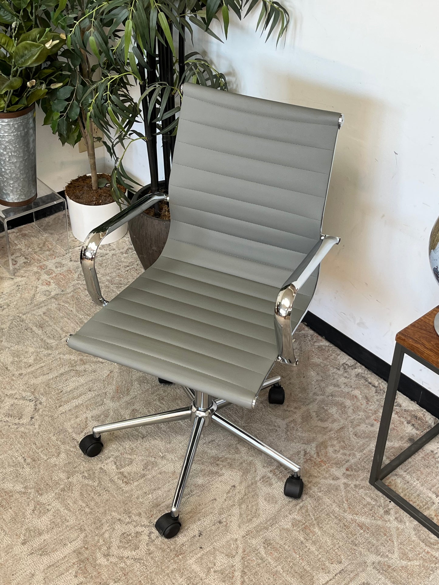 Modern Gray Vinyl Office Chair