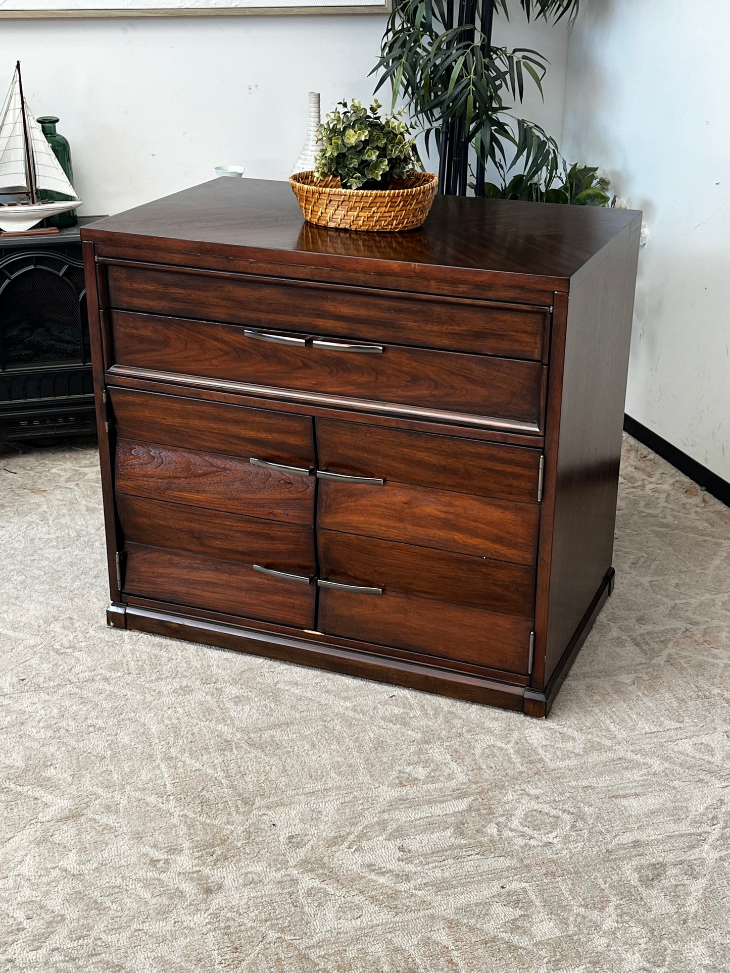 Modern Writing Desk w/Storage