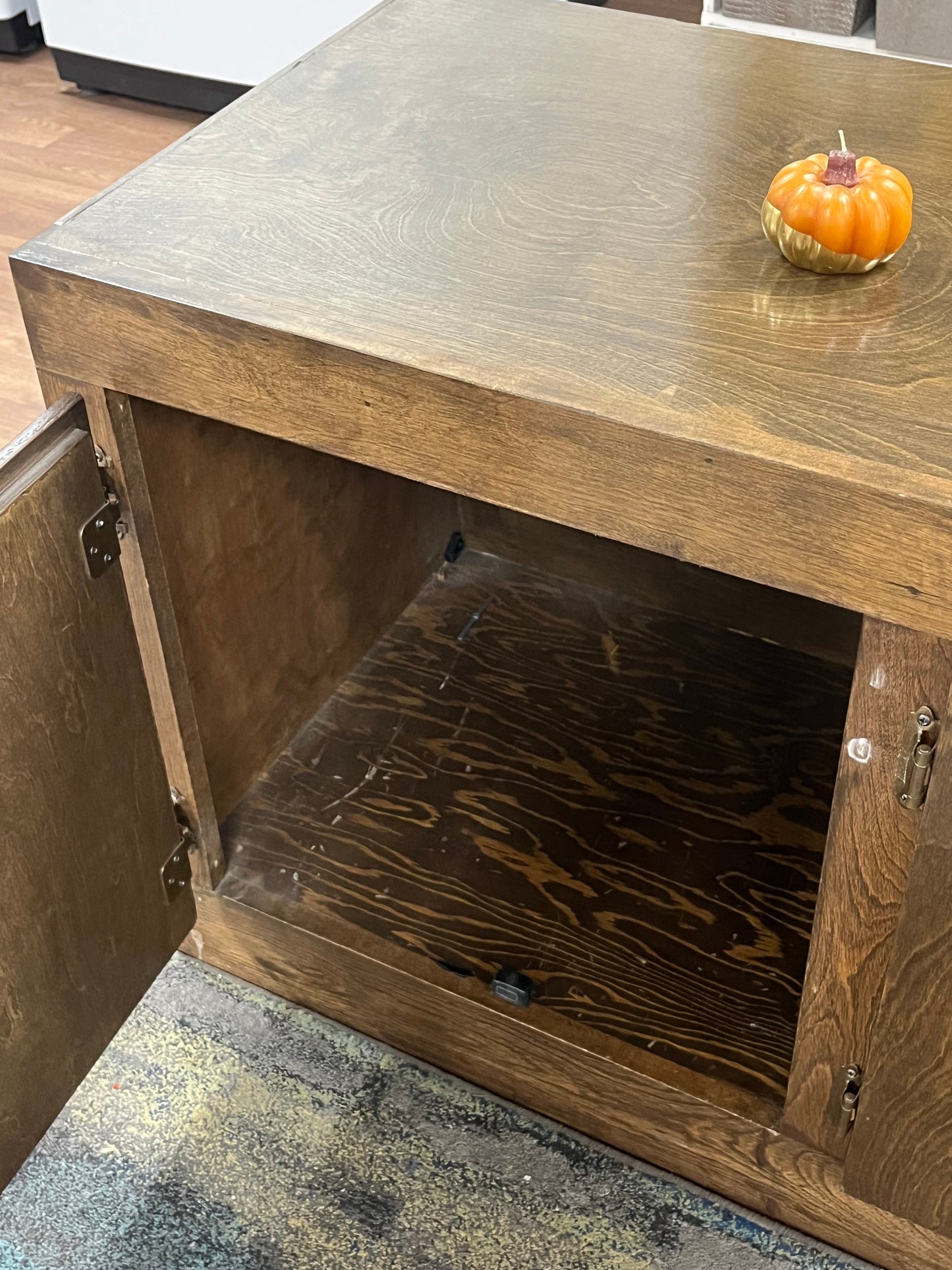 Traditional Style Wooden Cabinet