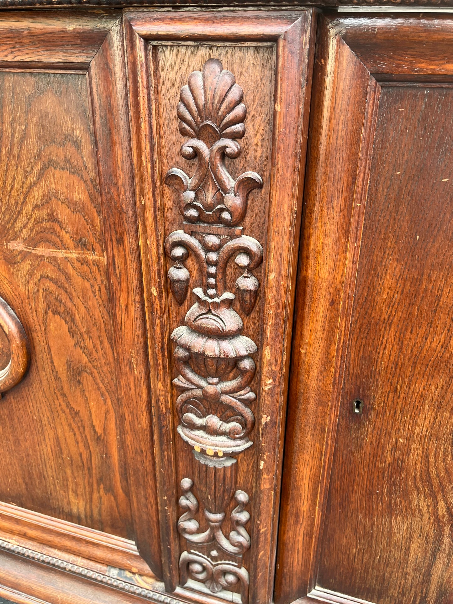 Traditional American Style Large Bar Buffet