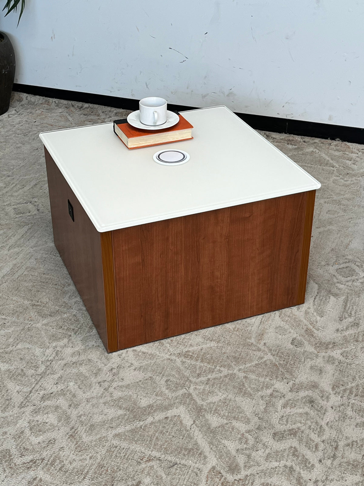 Modern side Table w/ Charging Port