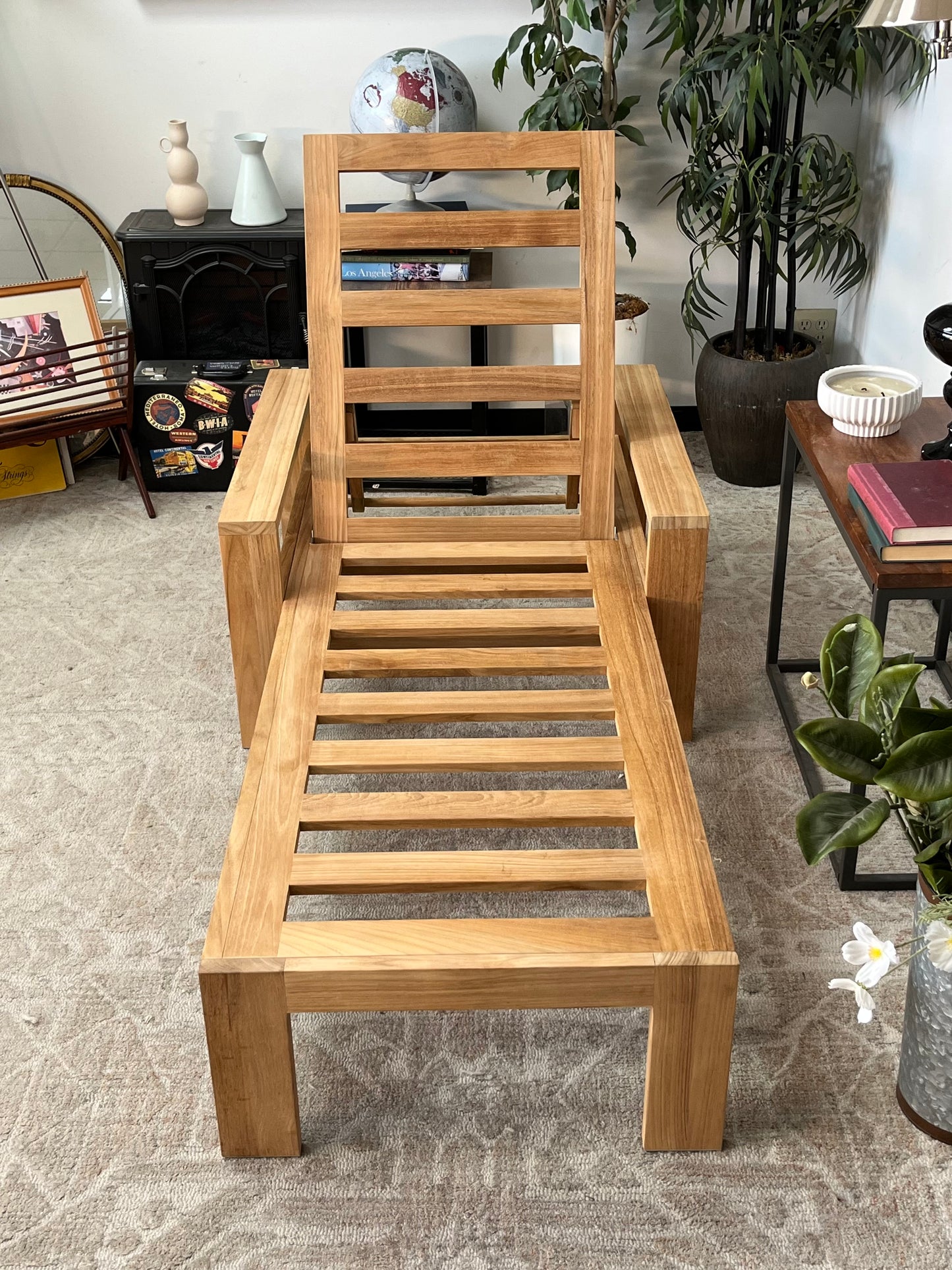 Outdoor Wooden Chaise Lounge Missing Cushion