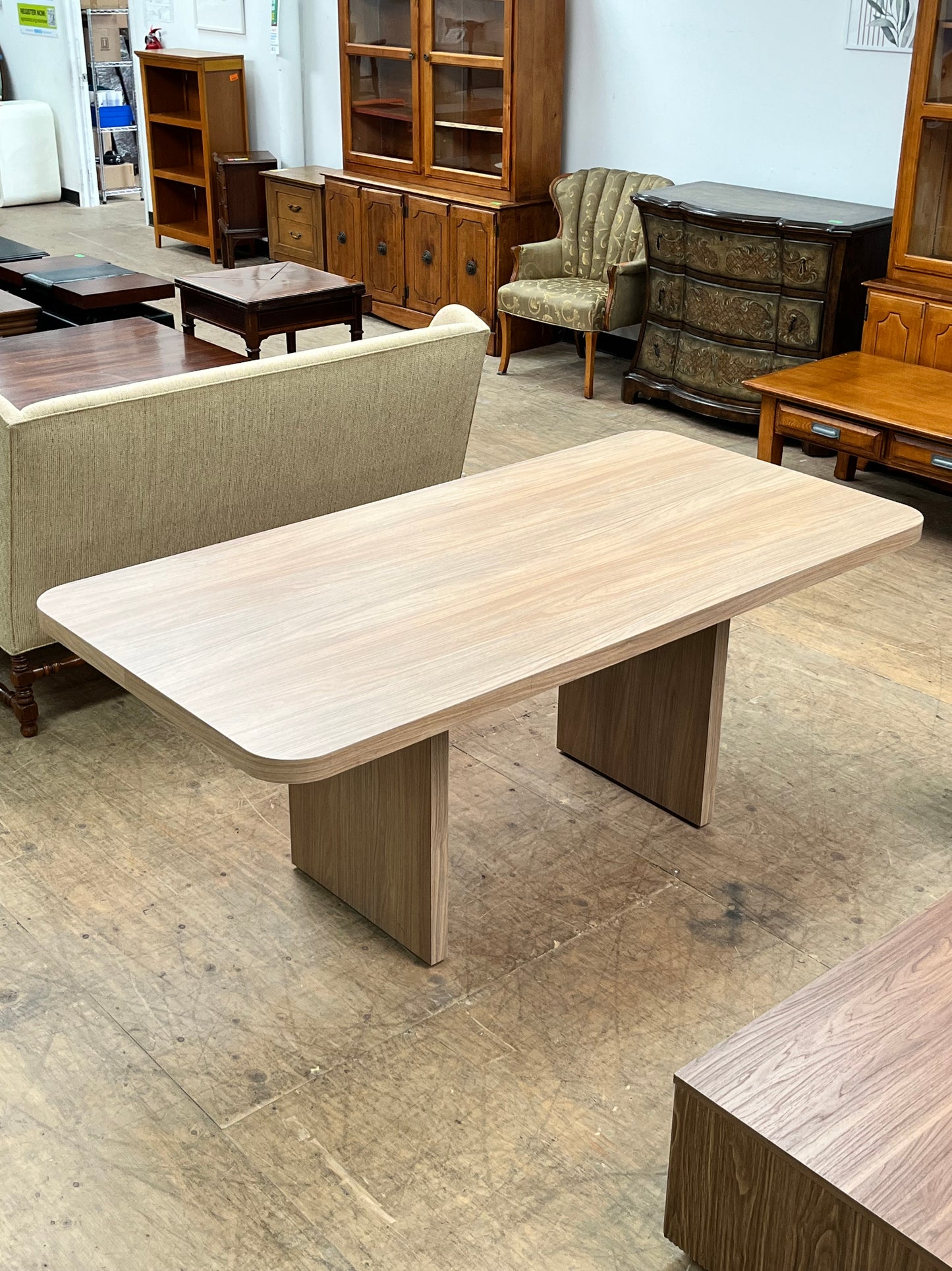 Modern Rounded Edge Dining Table