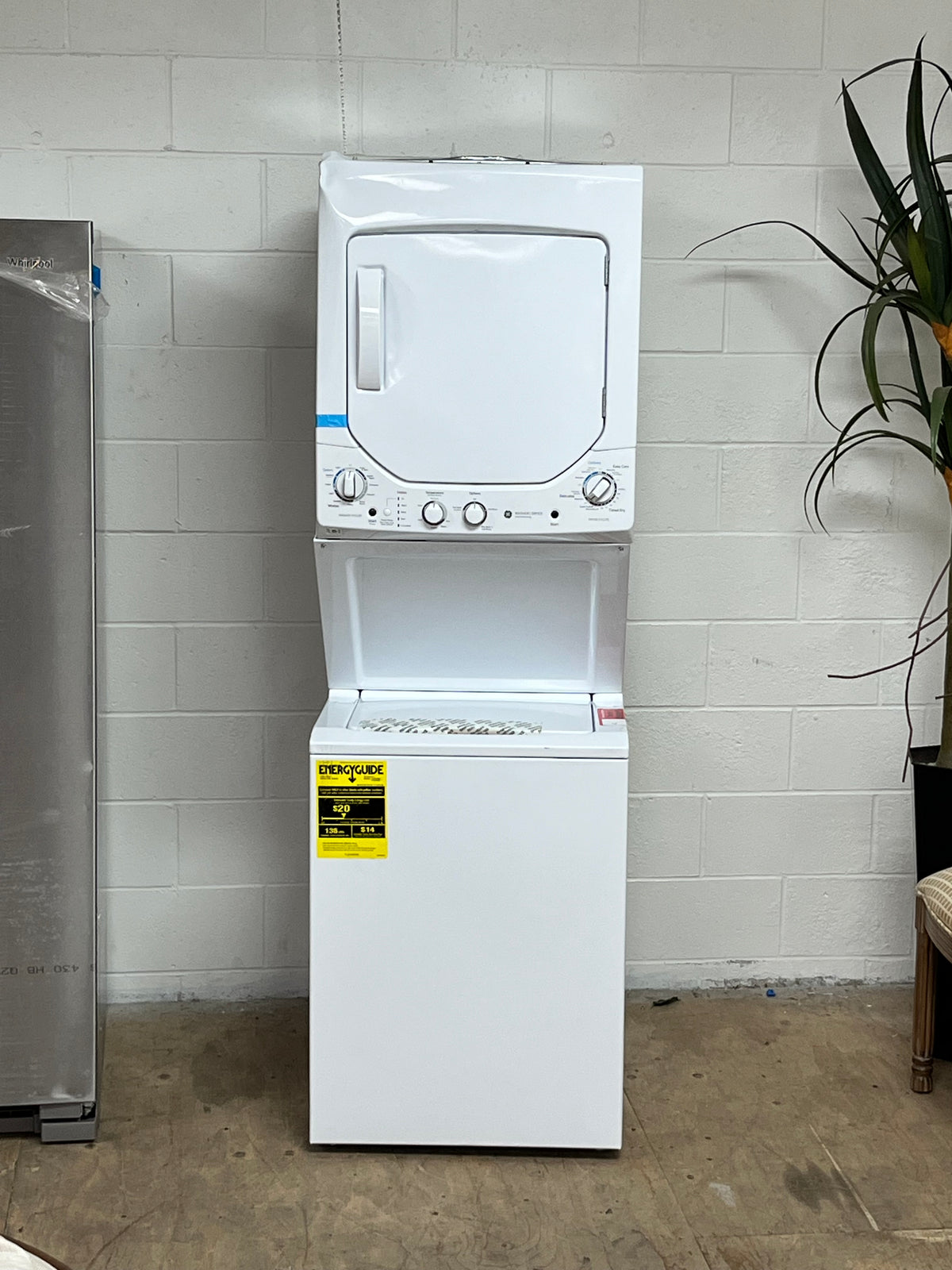 GE 2.3 cu. ft. Washer 4.4 cu. ft. Electric Dryer Combo