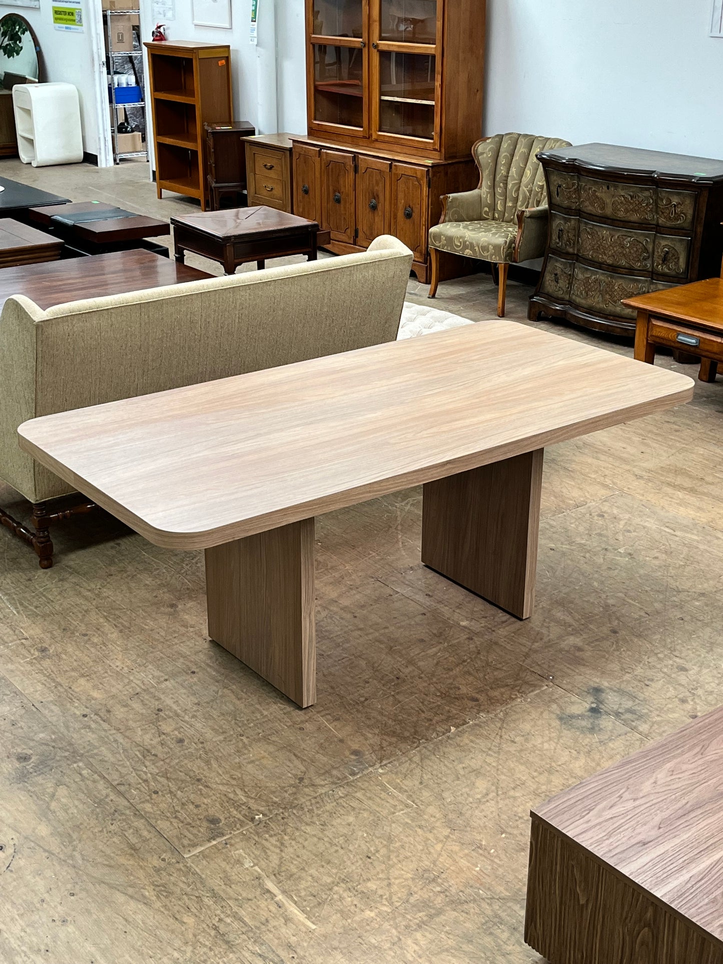 Modern Rounded Edge Dining Table