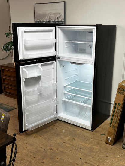 Seasons 18 cu. ft. Top Freezer Refrigerator Black