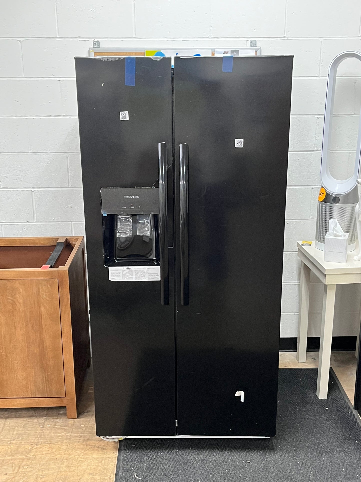 Frigidaire 22 Cu. Ft. 33" Black Side by Side Refrigerator