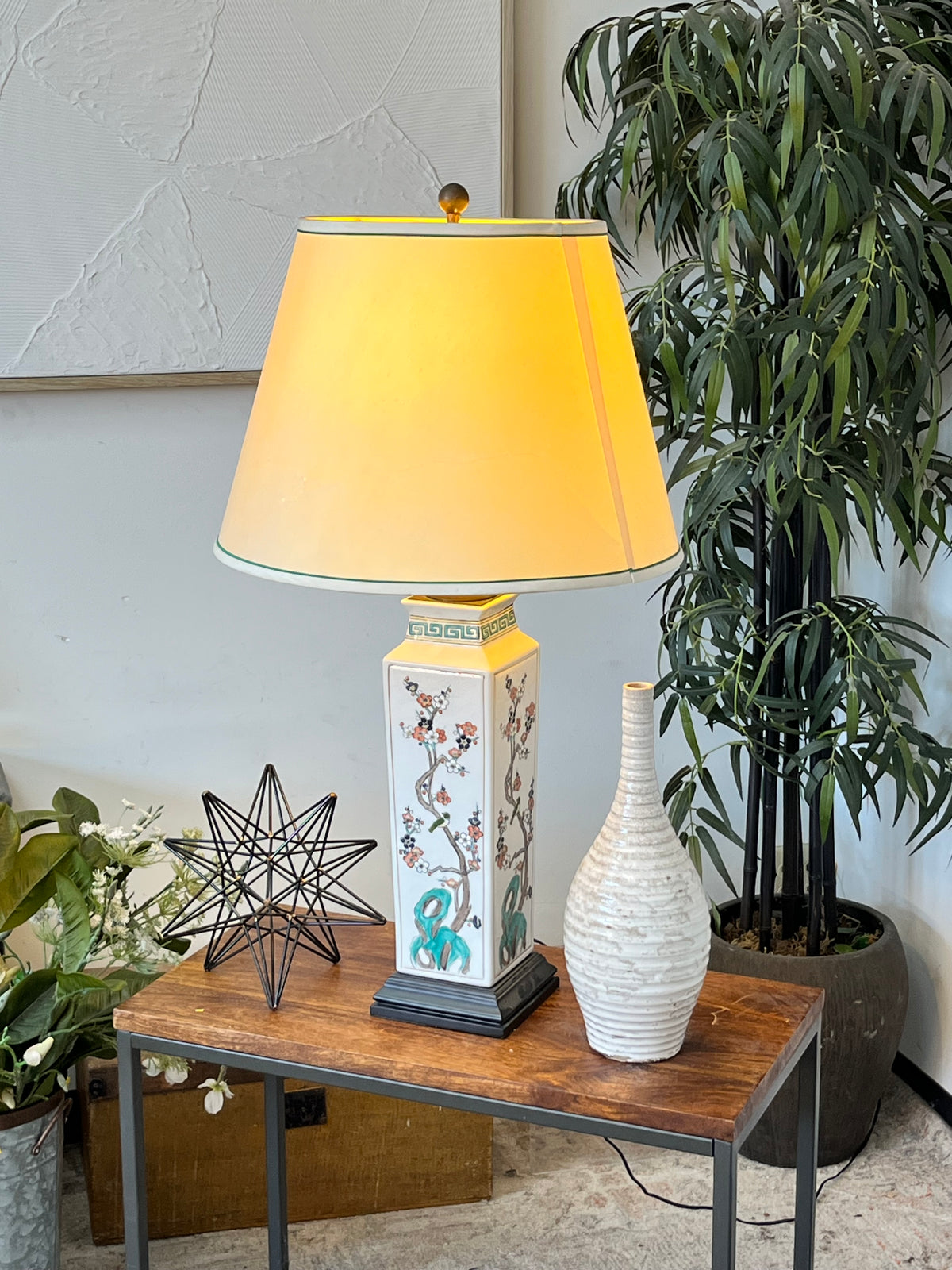 Vintage Chinoiserie Style Lamp