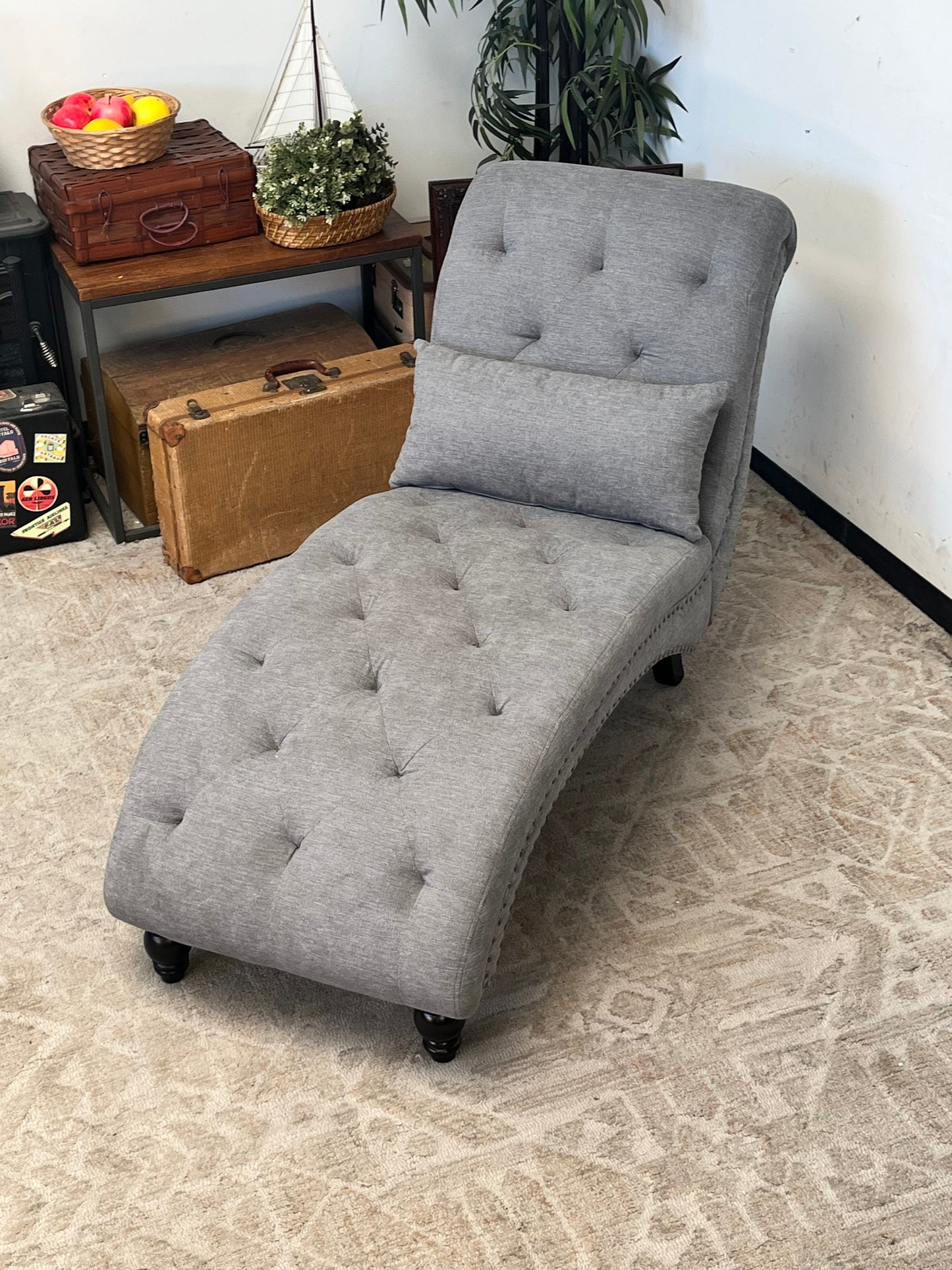 Modern Nailhead Grey Lounge Chaise
