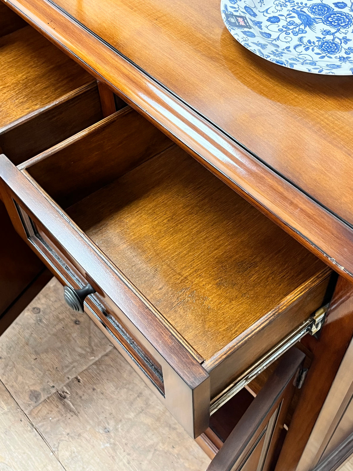 Traditional Style Wooden Buffet