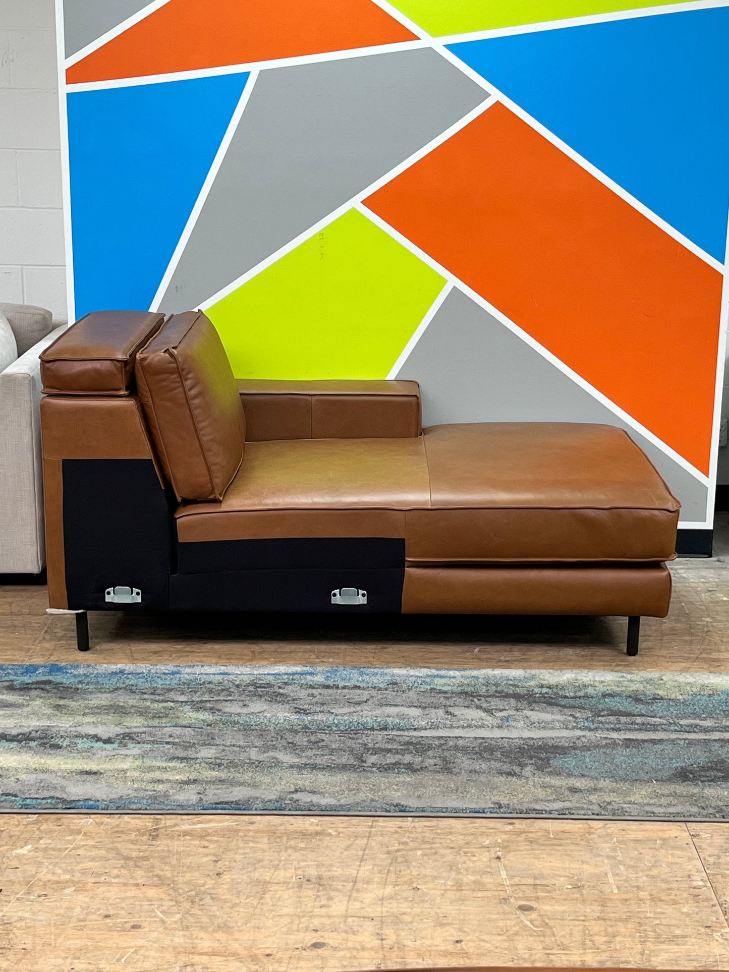 Leather Left-Arm Chaise Lounge