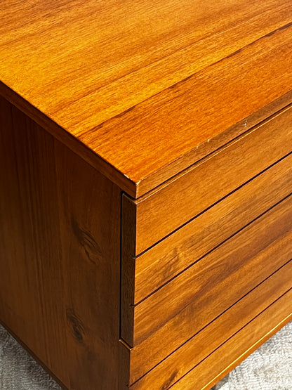 Mid-Century Style 4-Drawer Dresser