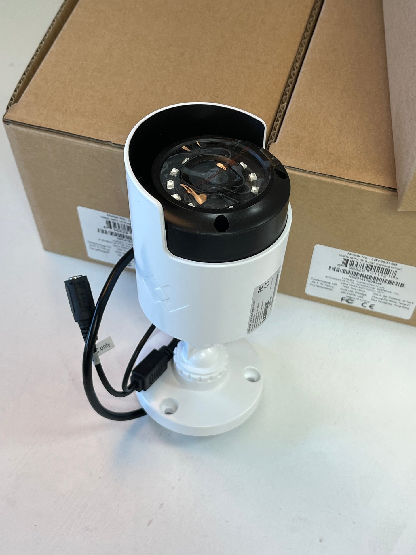 Lorex 720p 4PC Security Cam Set With Receiver