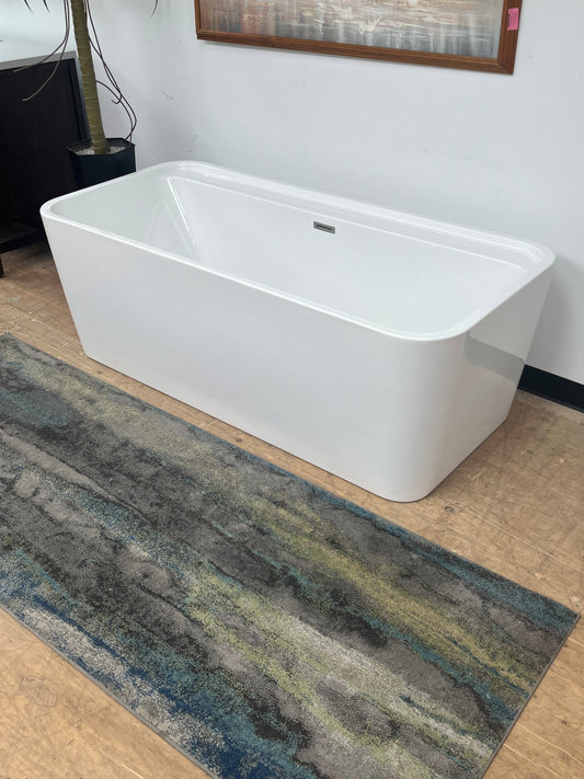 Modern Style White Bathtub