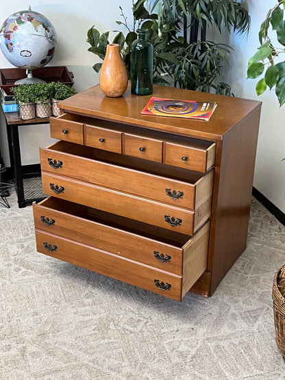 Antique Style 3 Drawer Dresser
