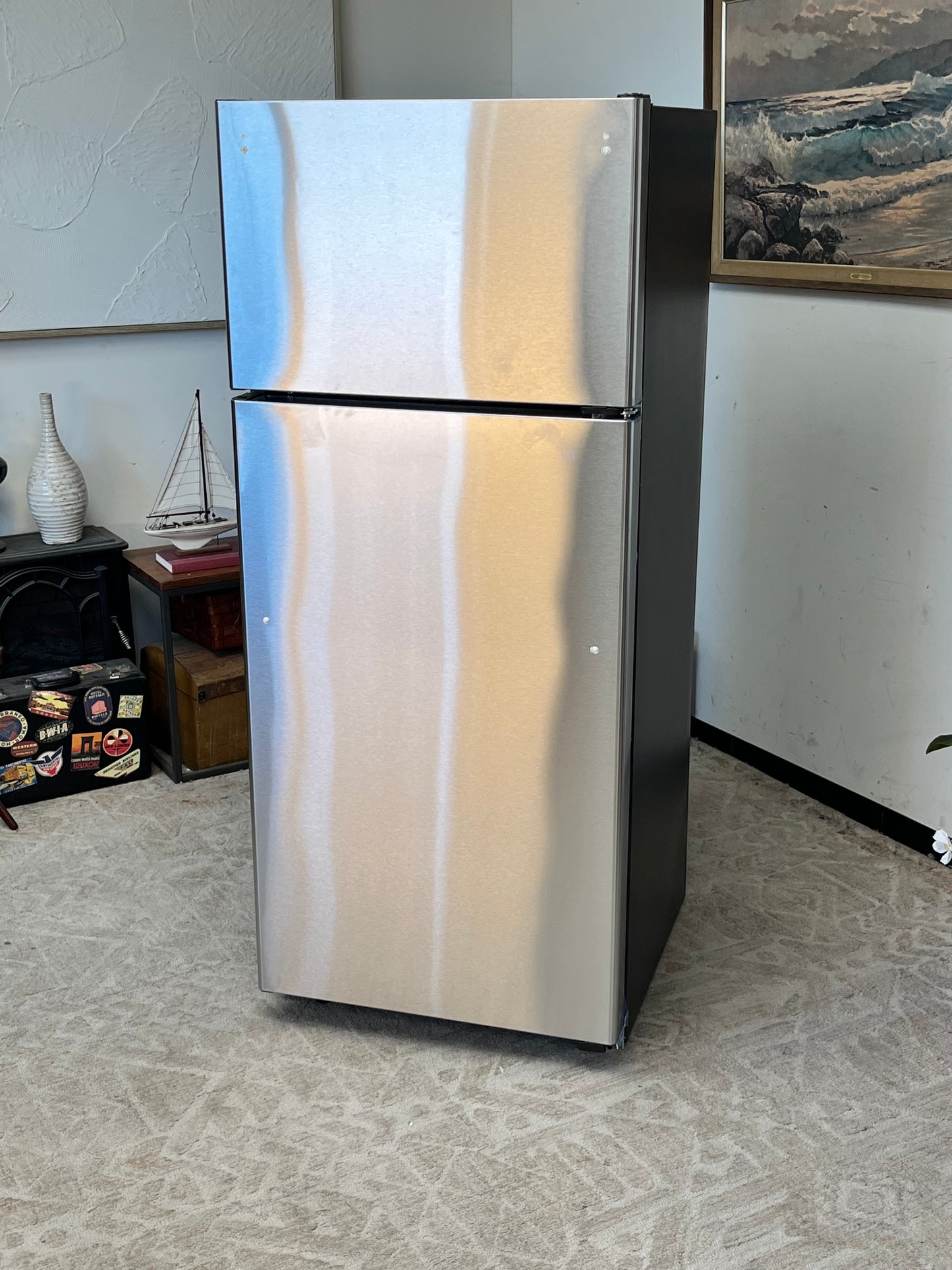 GE 17.5 cu. ft. Stainless Steel Top Freezer Refrigerator
