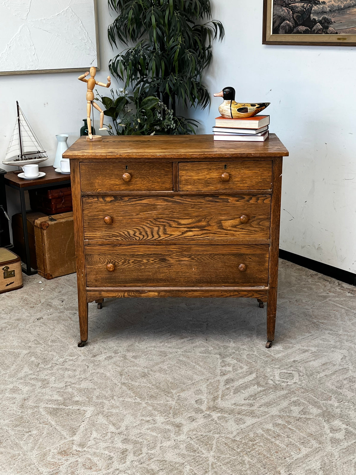 Farmhouse Style 4 Drawer Dresser