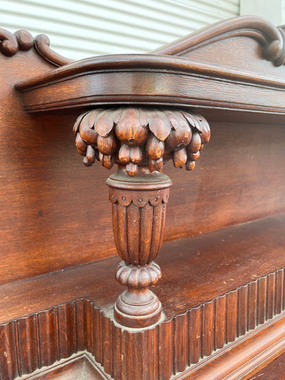 Traditional American Style Large Bar Buffet