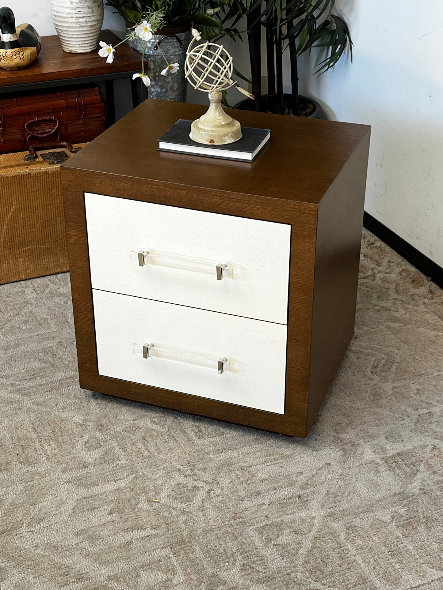 Kreiss 2-Drawer Nightstand