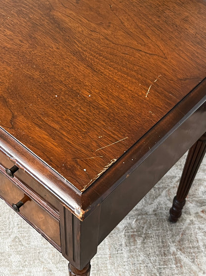 Traditional Style 5-Drawer Desk