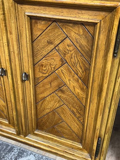 Drexel Heritage Chartwell Collection Cabinet