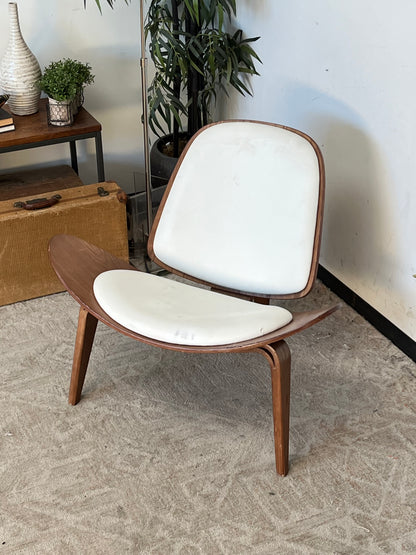 Mid-Century Modern Low-Wide Chair