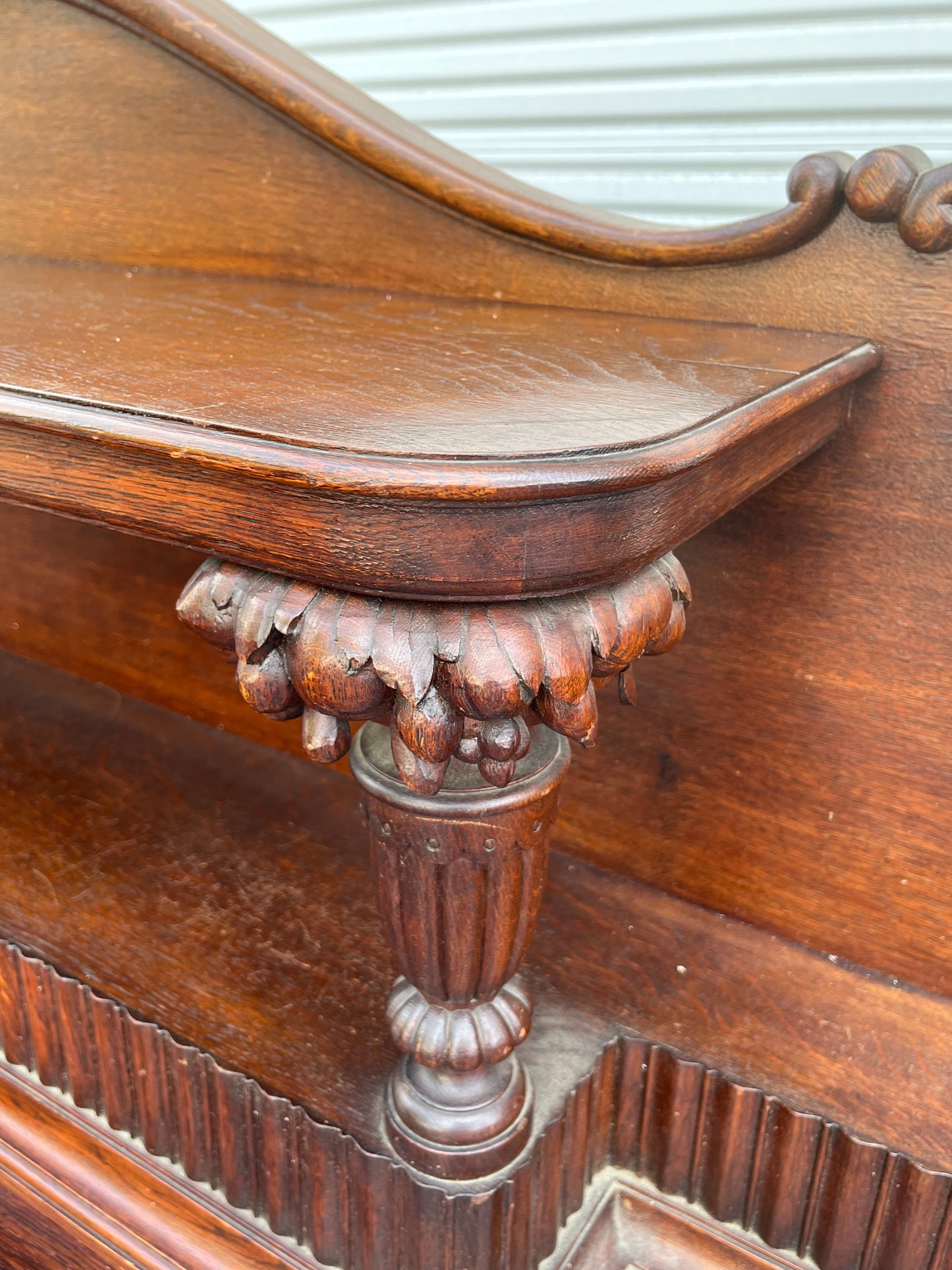 Traditional American Style Large Bar Buffet