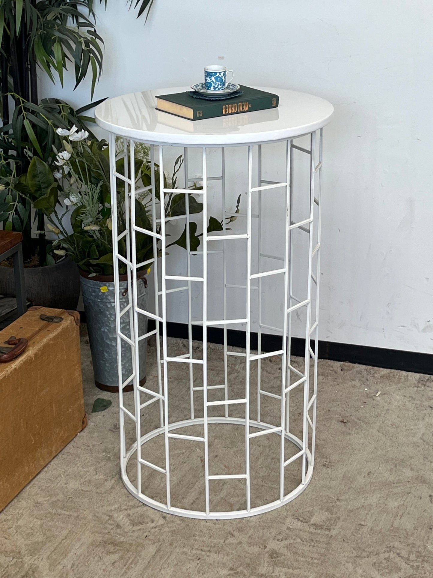 Modern Round End Table