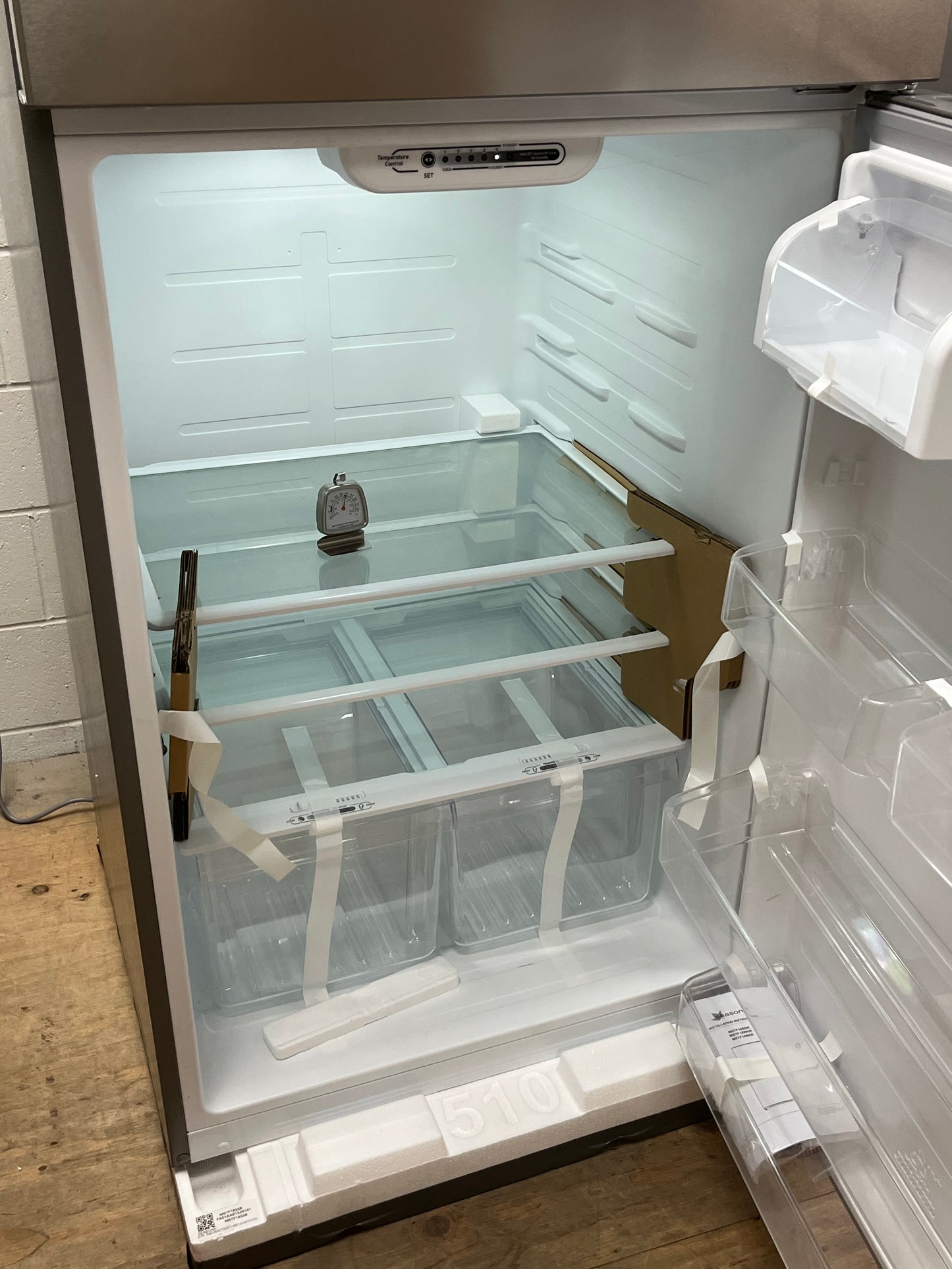 Seasons 18cu.ft. 30in. Refrigerator Stainless Steel - Front Dent