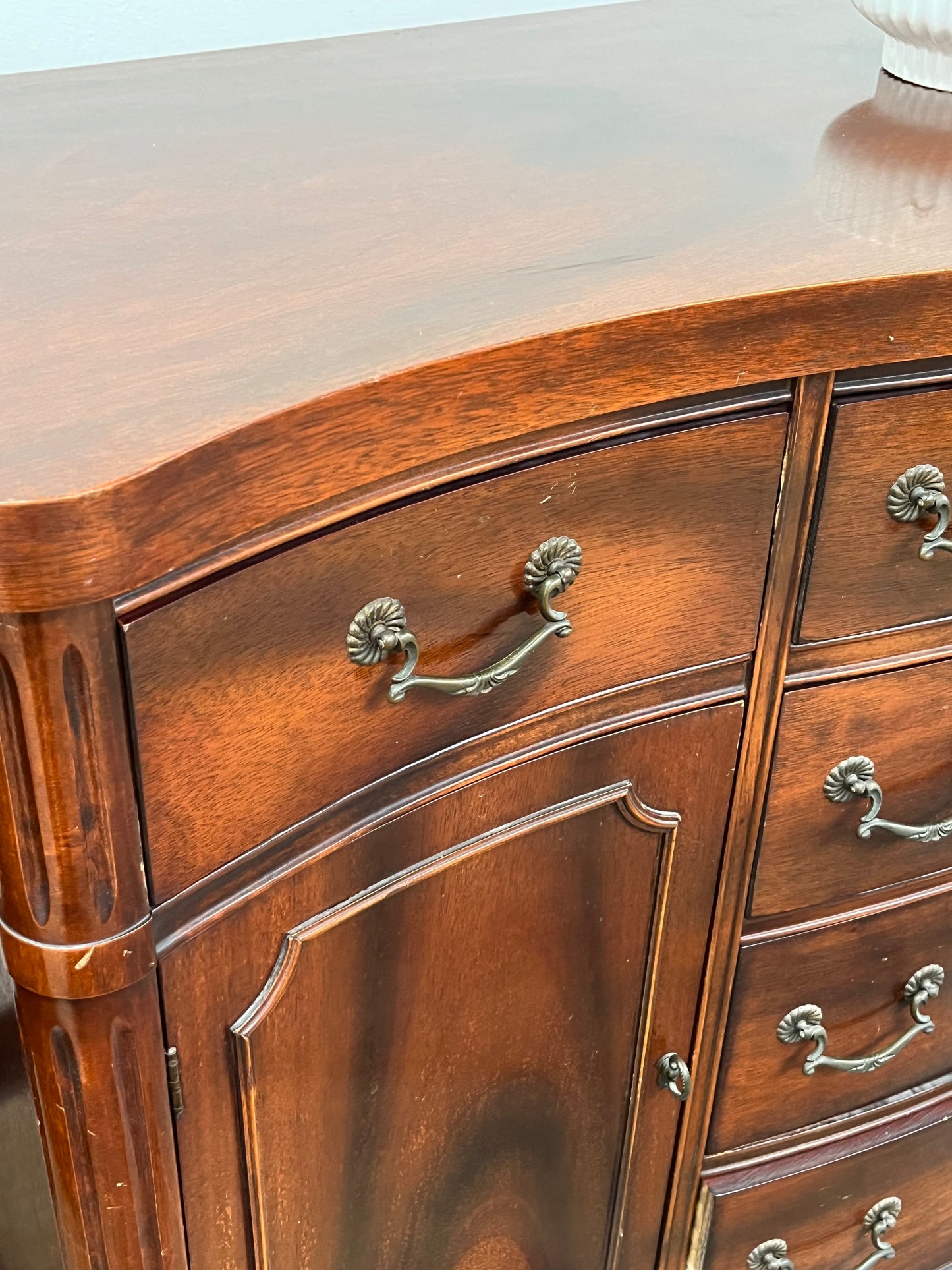 Traditional Style Wooden Buffet