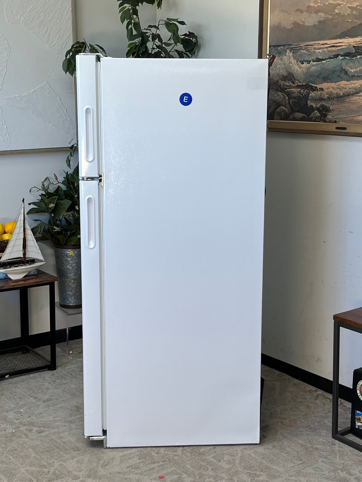 GE 16.6 cu. ft. White Top Freezer Refrigerator