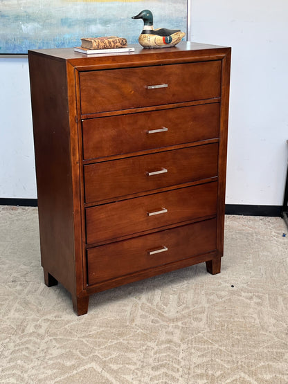 Traditional Style 5-Drawer Dresser